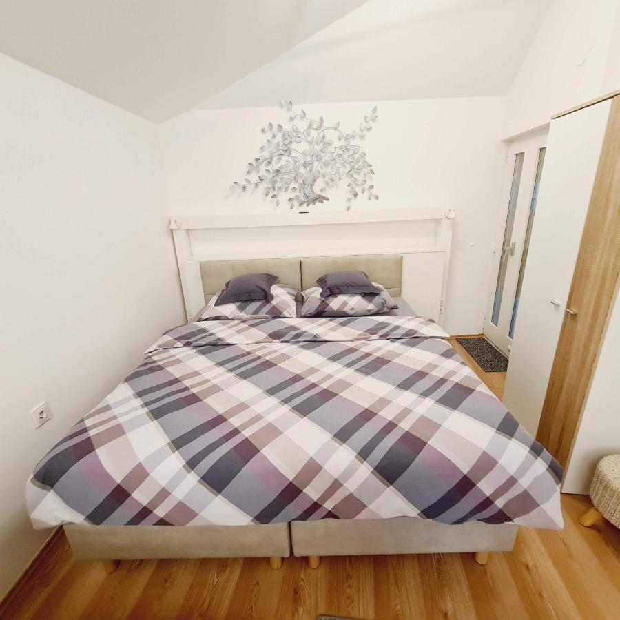 Cozy Studio Apartment Tian In Zagreb Exterior photo